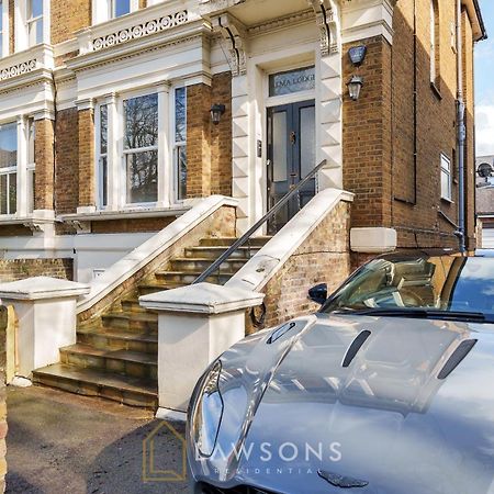 Stylish Living By Lawsons - 3 En Suites Windsor Eksteriør billede