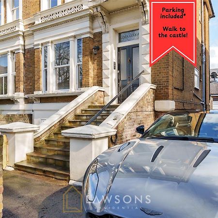 Stylish Living By Lawsons - 3 En Suites Windsor Eksteriør billede
