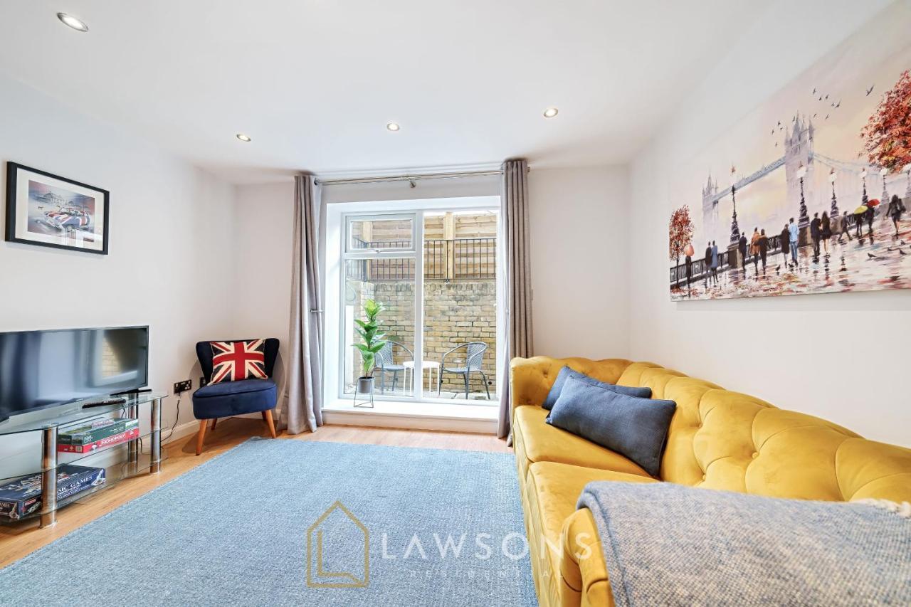 Stylish Living By Lawsons - 3 En Suites Windsor Eksteriør billede