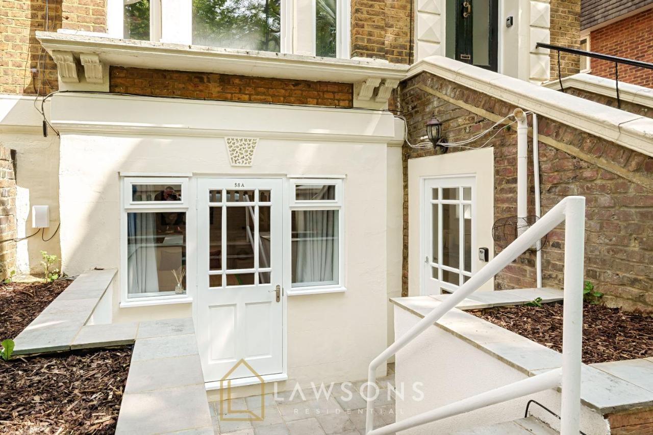 Stylish Living By Lawsons - 3 En Suites Windsor Eksteriør billede