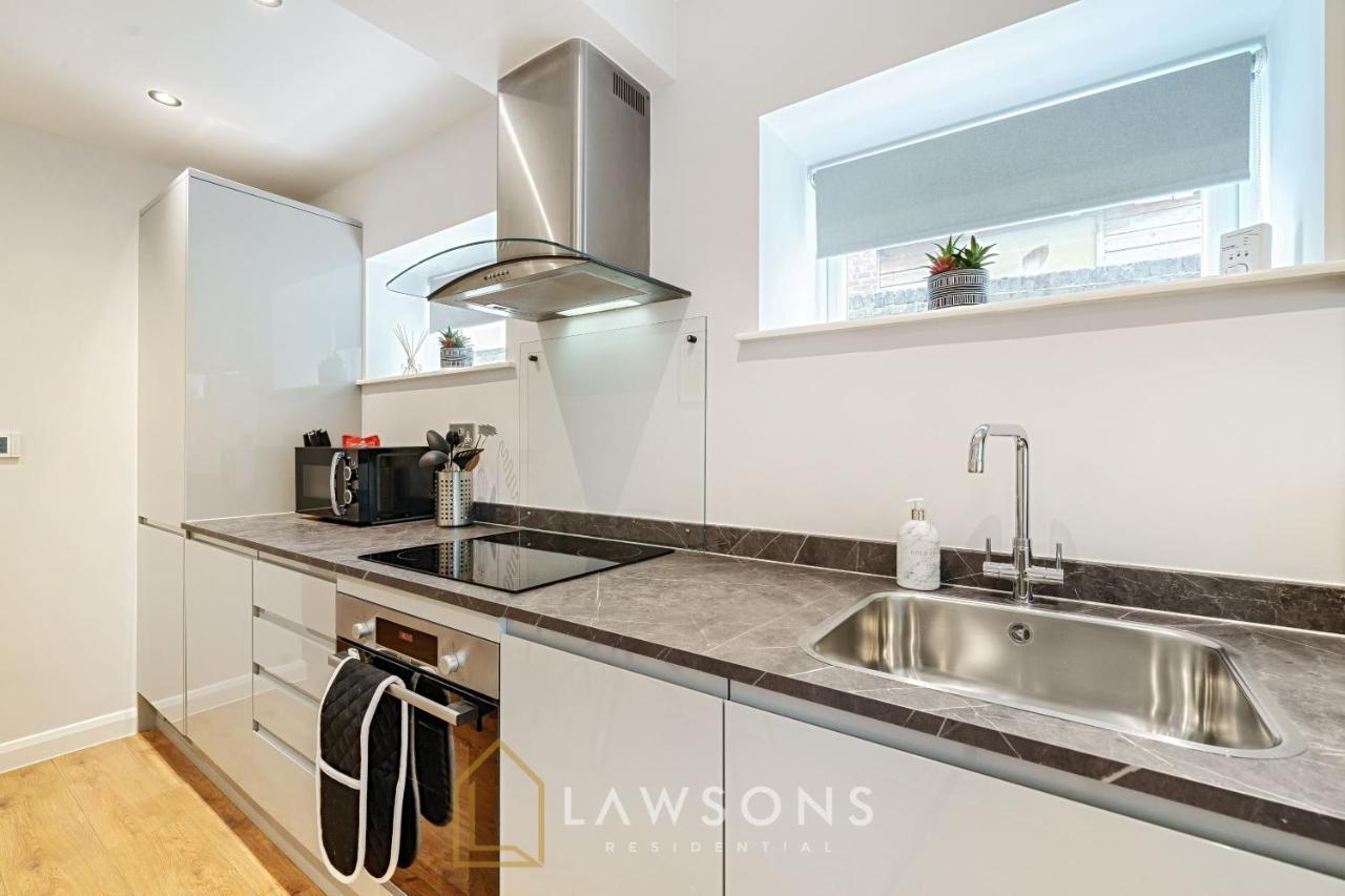 Stylish Living By Lawsons - 3 En Suites Windsor Eksteriør billede