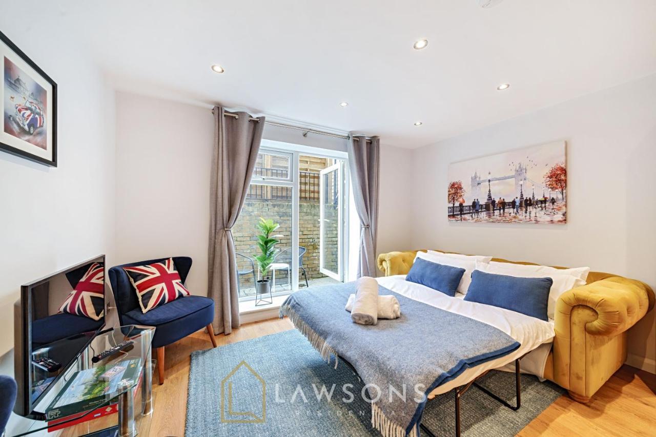 Stylish Living By Lawsons - 3 En Suites Windsor Eksteriør billede